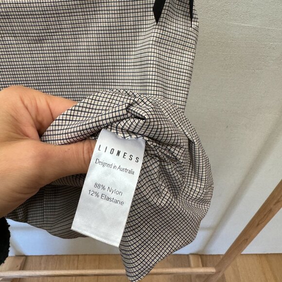 LIONESS Dollhouse Bow Strap Asymmetric Camisole Size XS - Picture 4 of 4